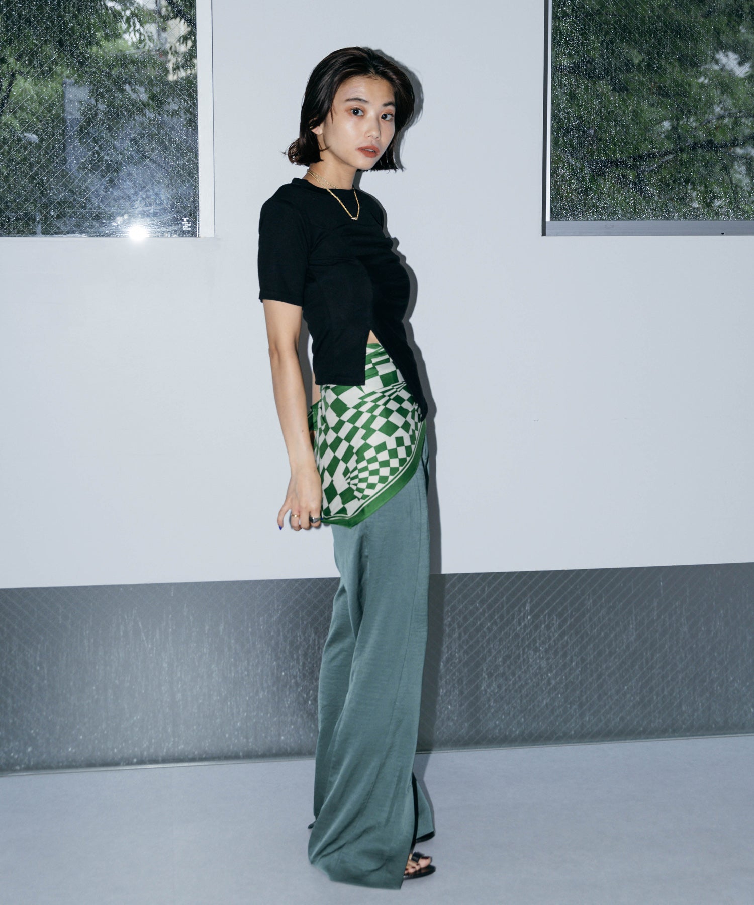 アシンメトリーギャザーTシャツ