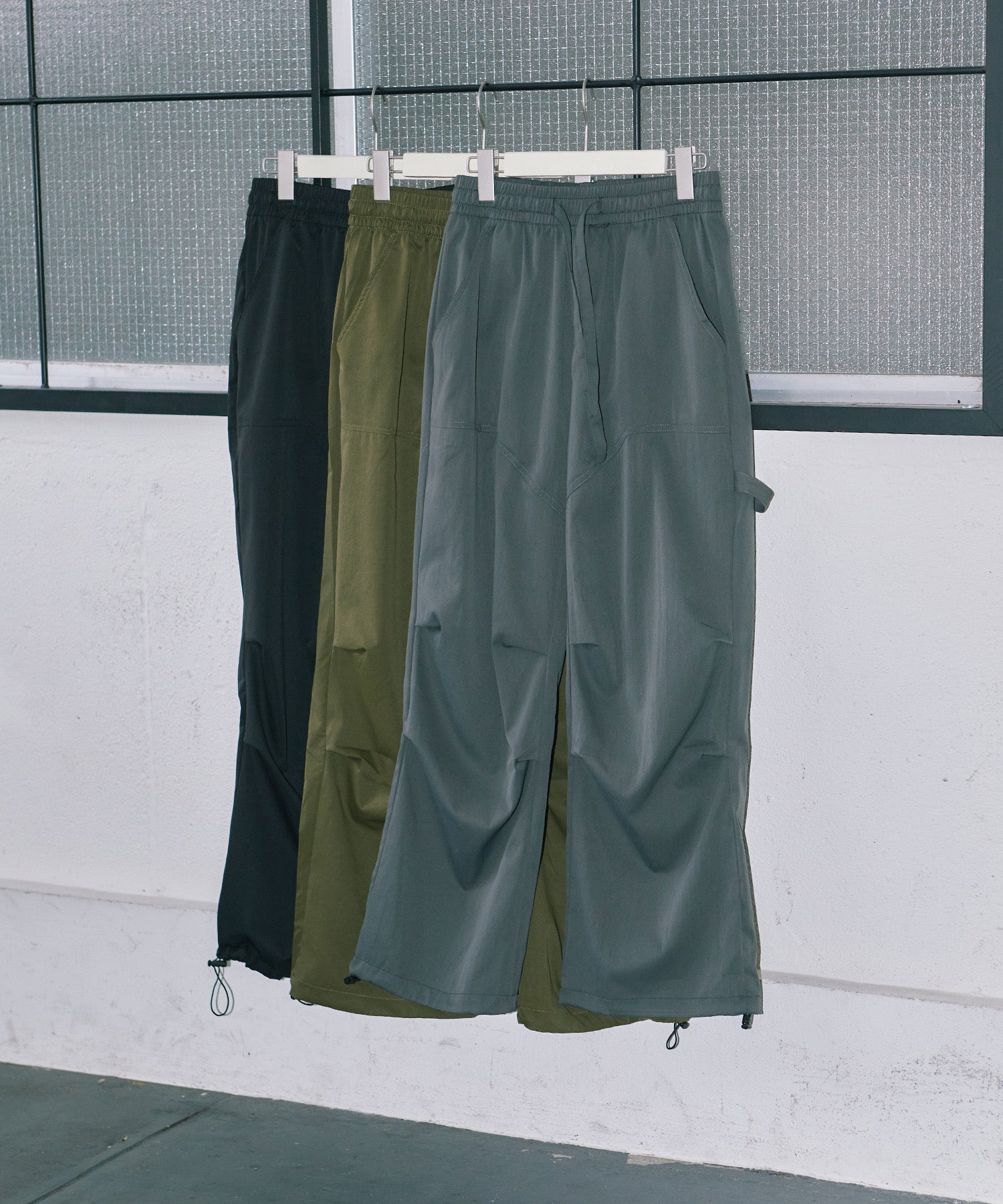 カーゴストレートパンツ