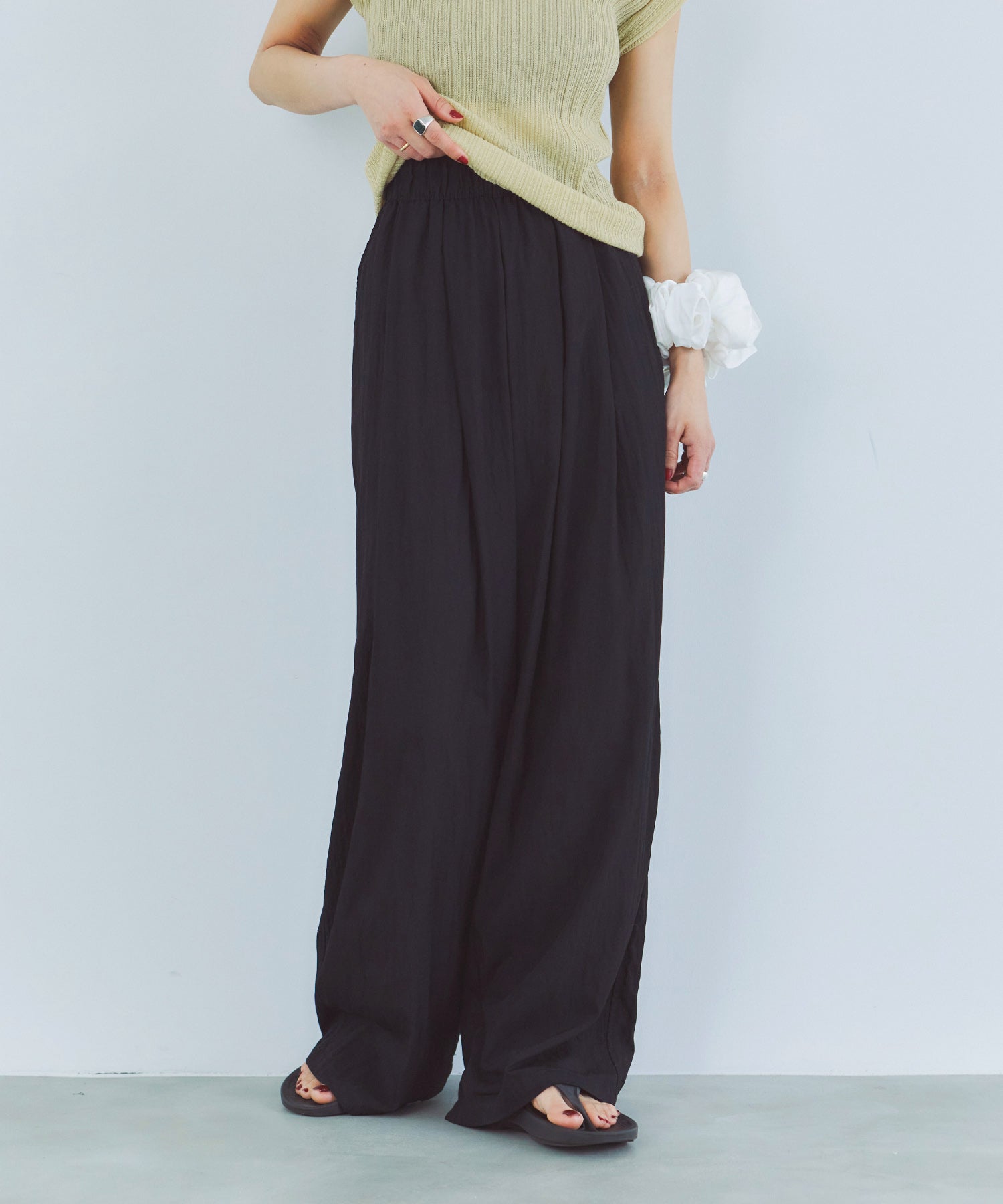 フロントタックワイドパンツ