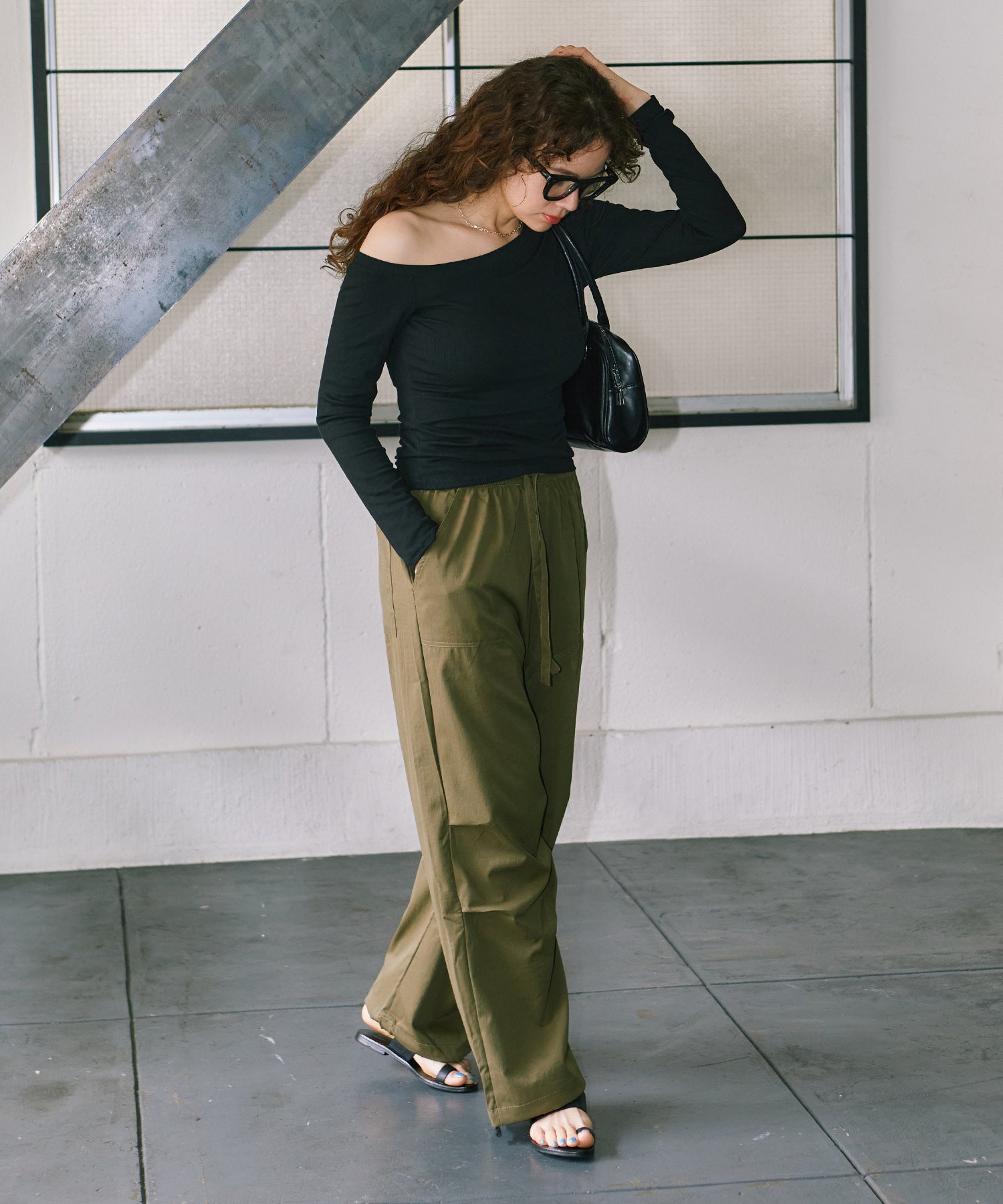 カーゴストレートパンツ