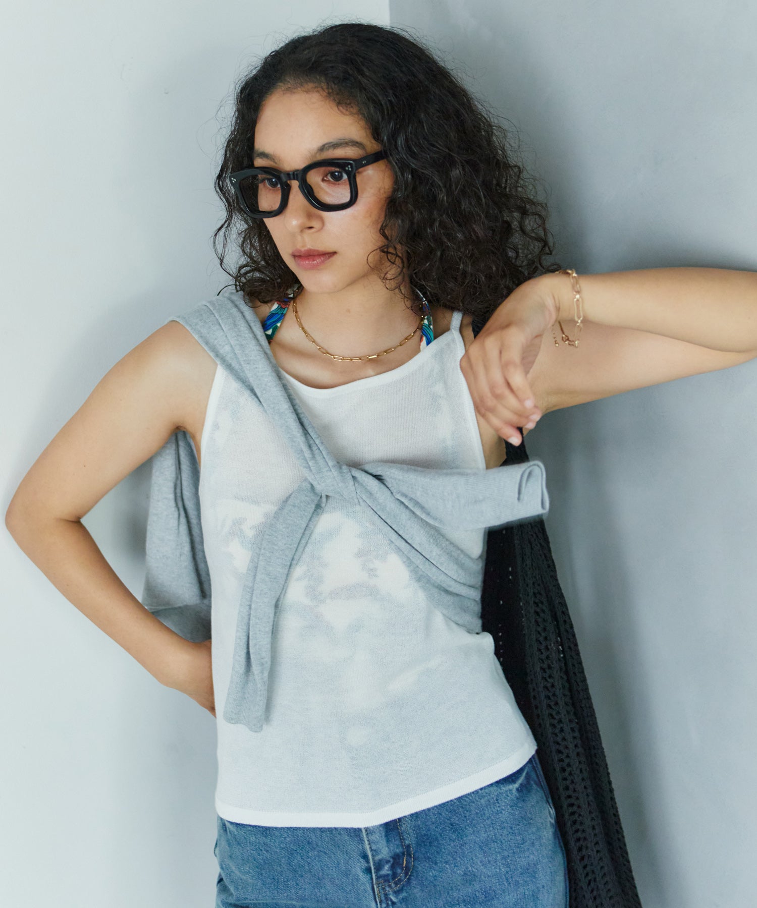 ホールドラウンドネックキャミ