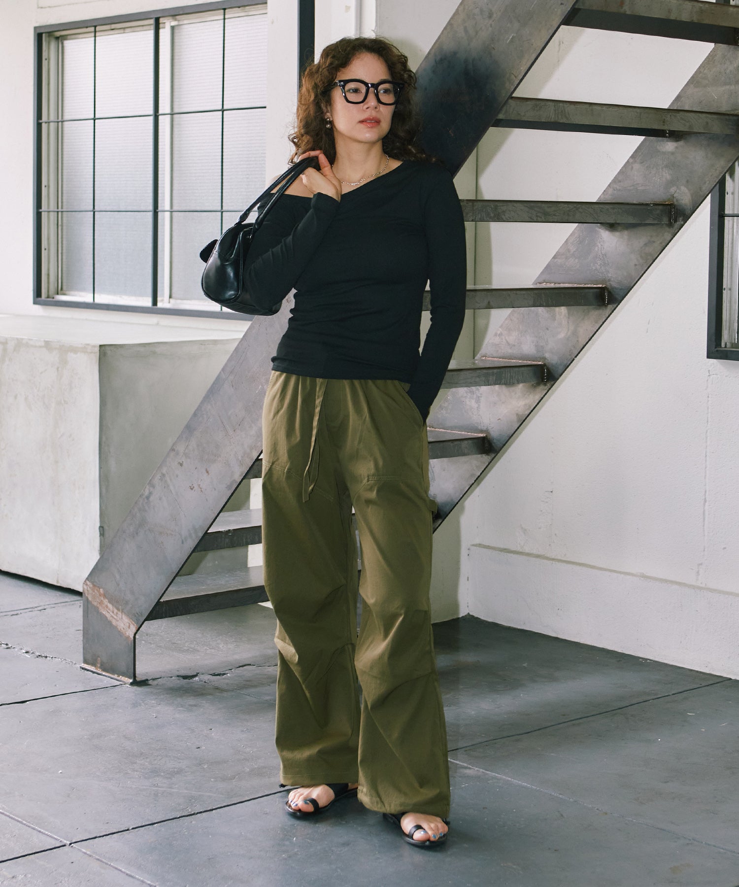 カーゴストレートパンツ