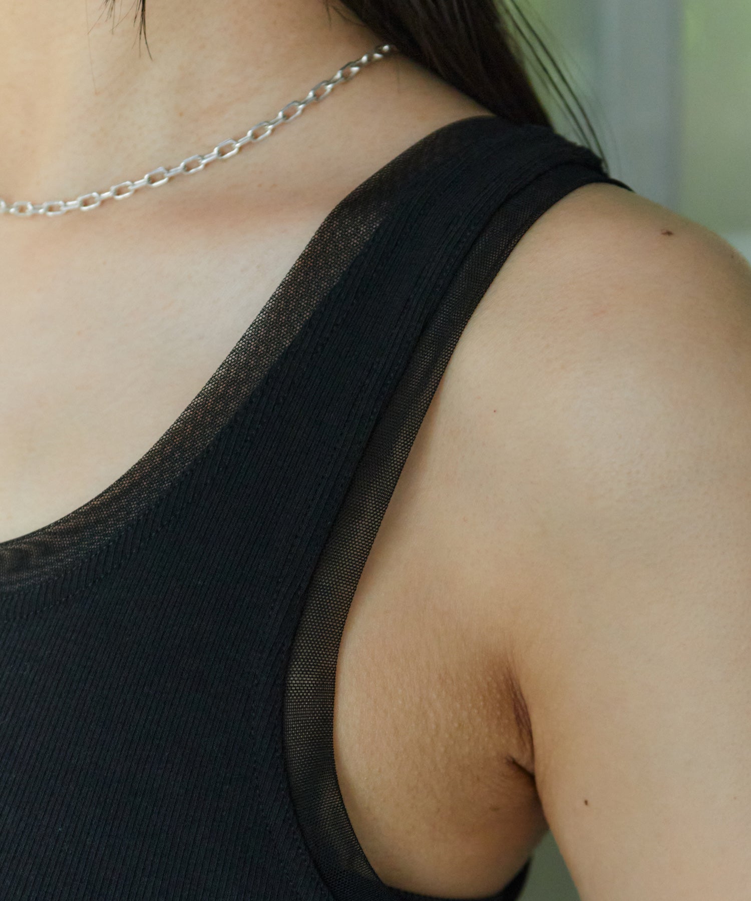 アシンメトリースリットチュールタンク