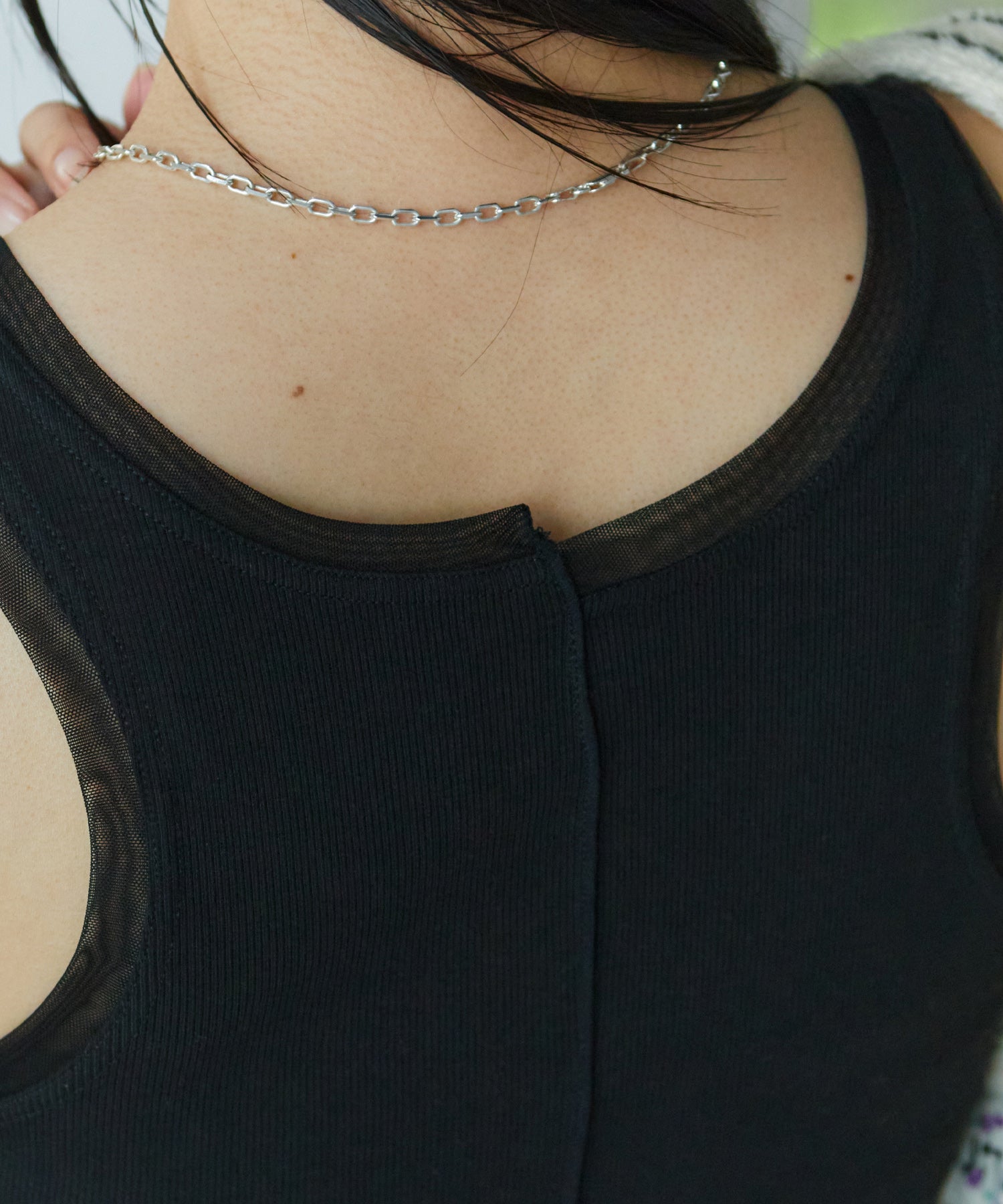 アシンメトリースリットチュールタンク