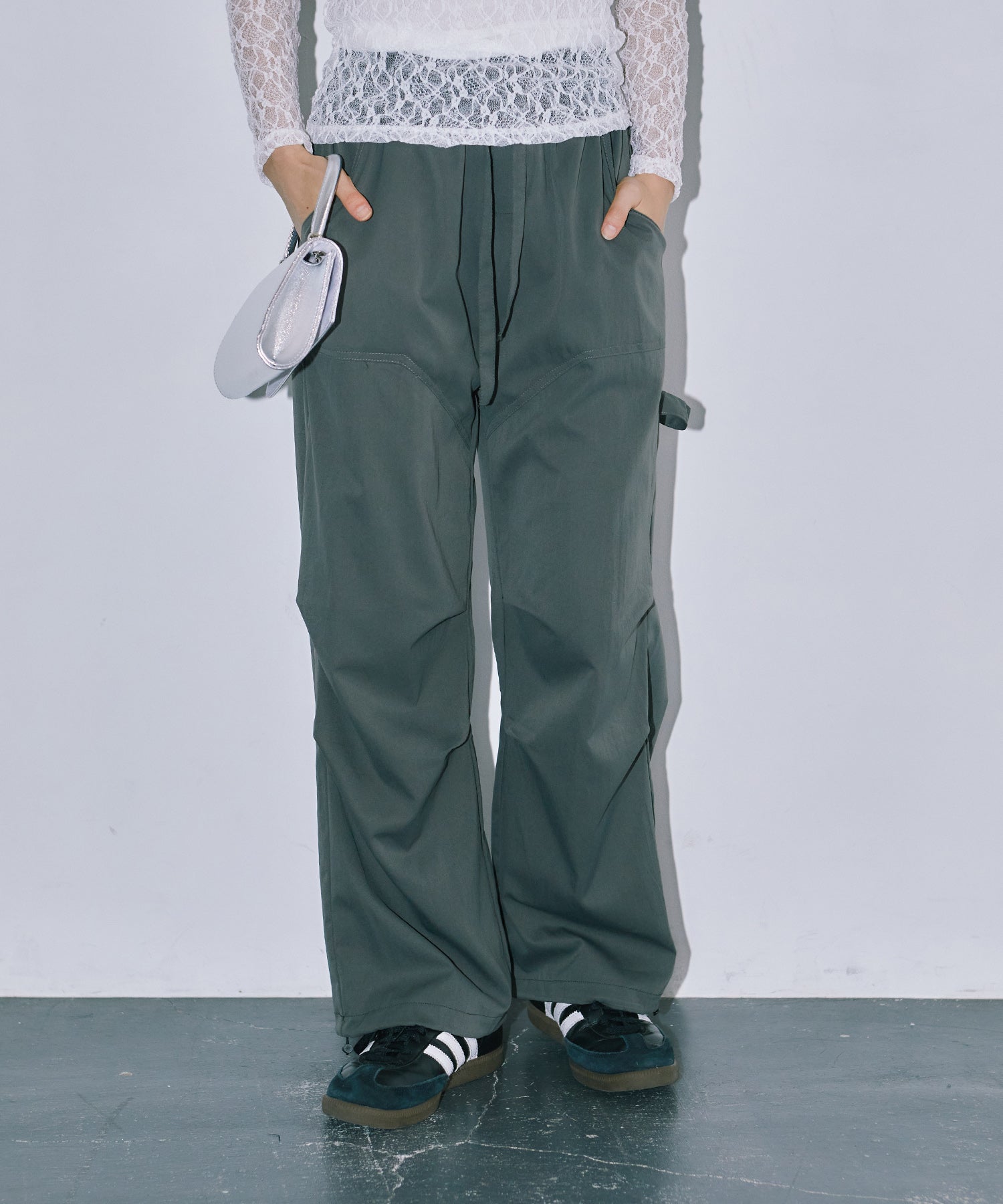 カーゴストレートパンツ