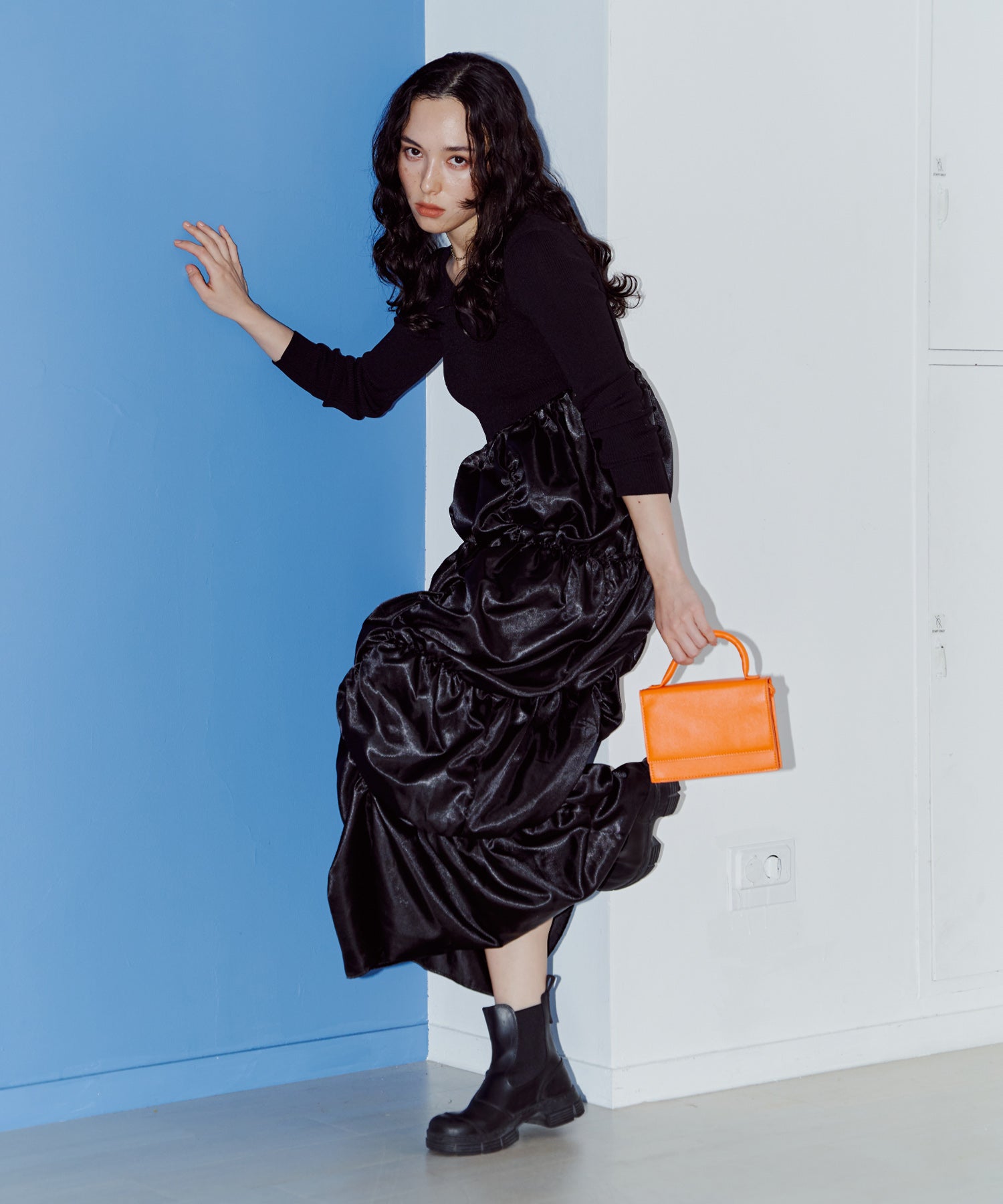 ダリアドッキングギャザーワンピース