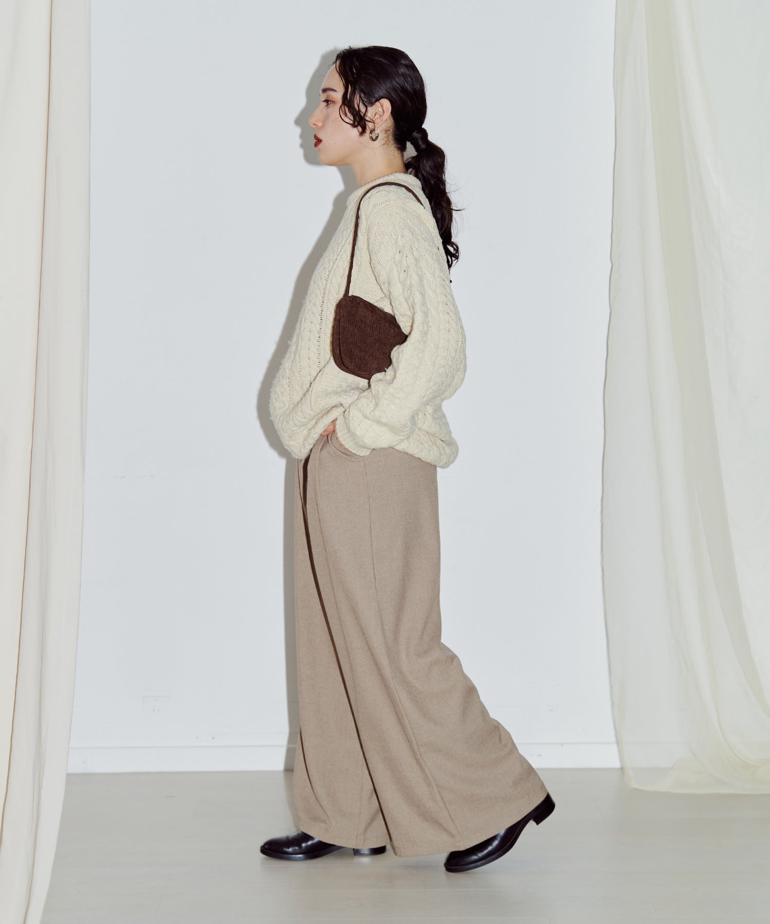 ウォームカラーワイドパンツ