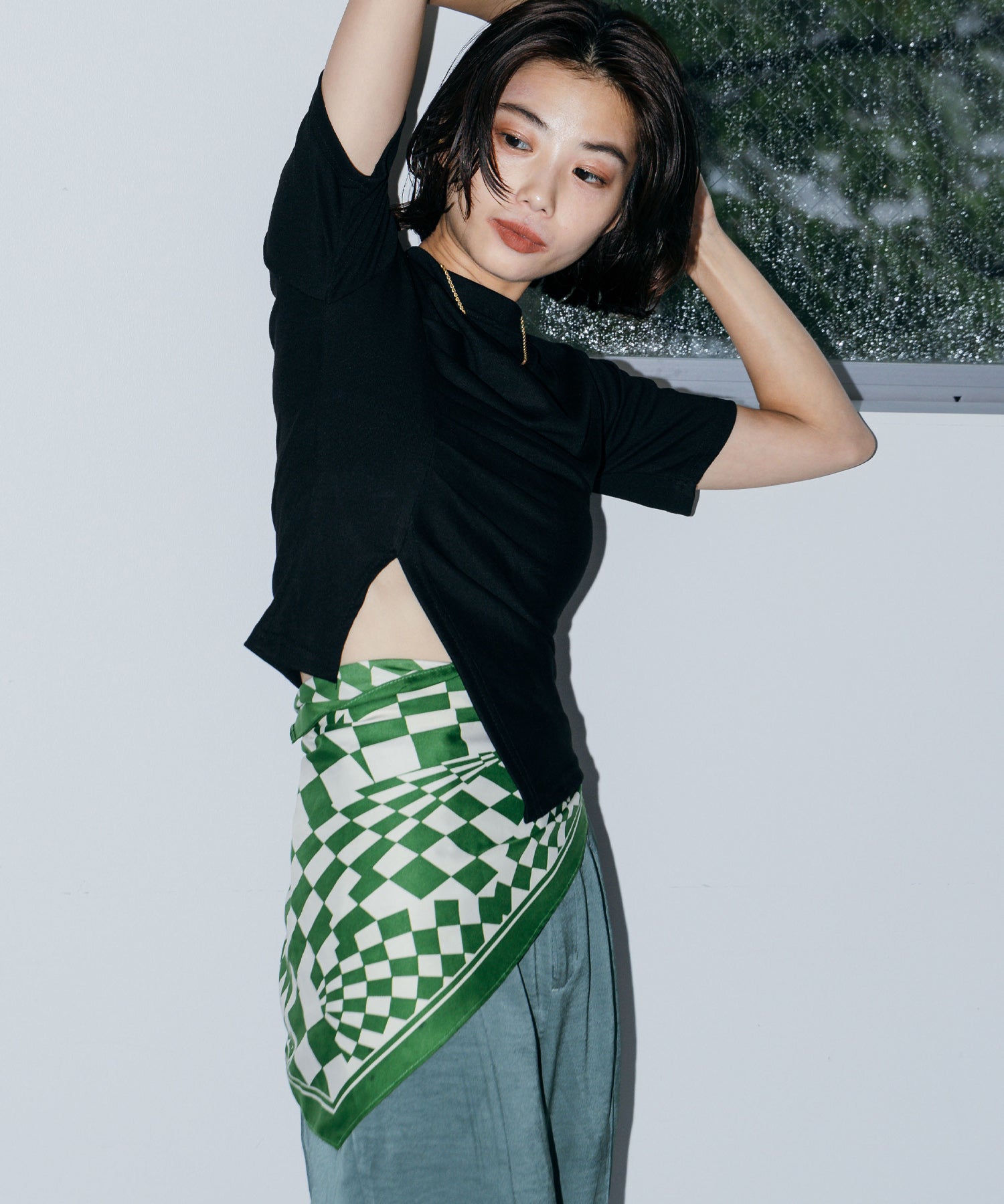 アシンメトリーギャザーTシャツ