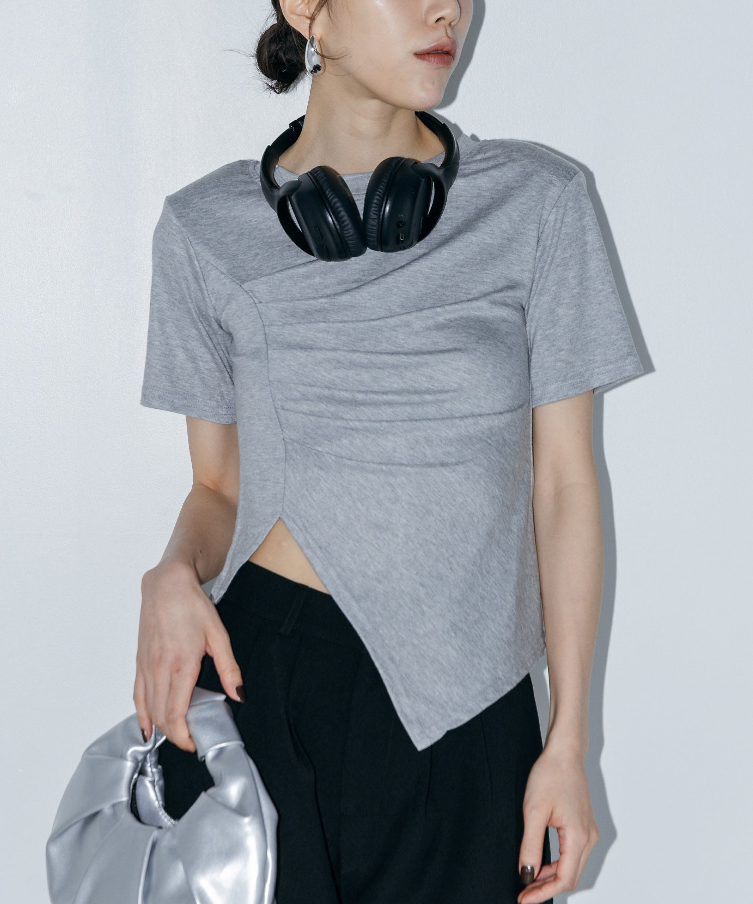 アシンメトリーギャザーTシャツ