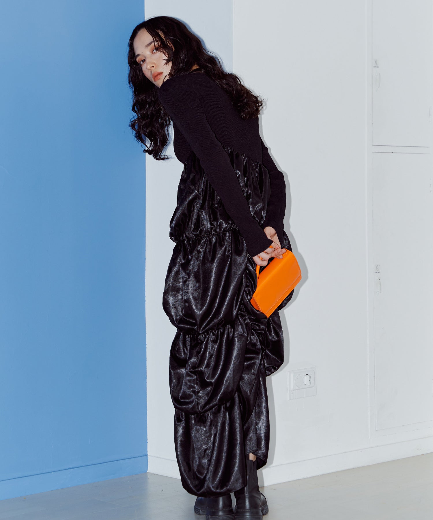 ダリアドッキングギャザーワンピース