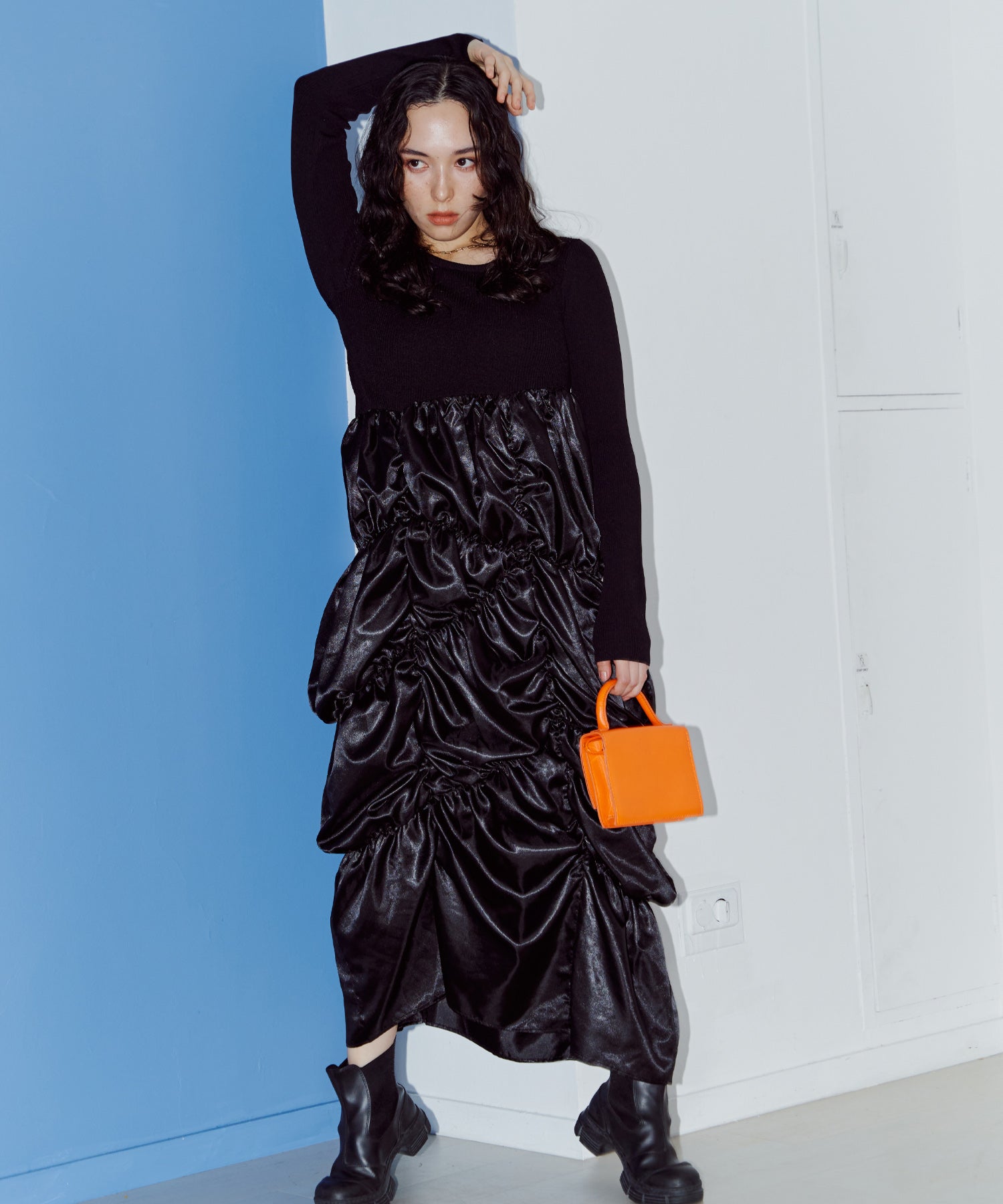 ダリアドッキングギャザーワンピース