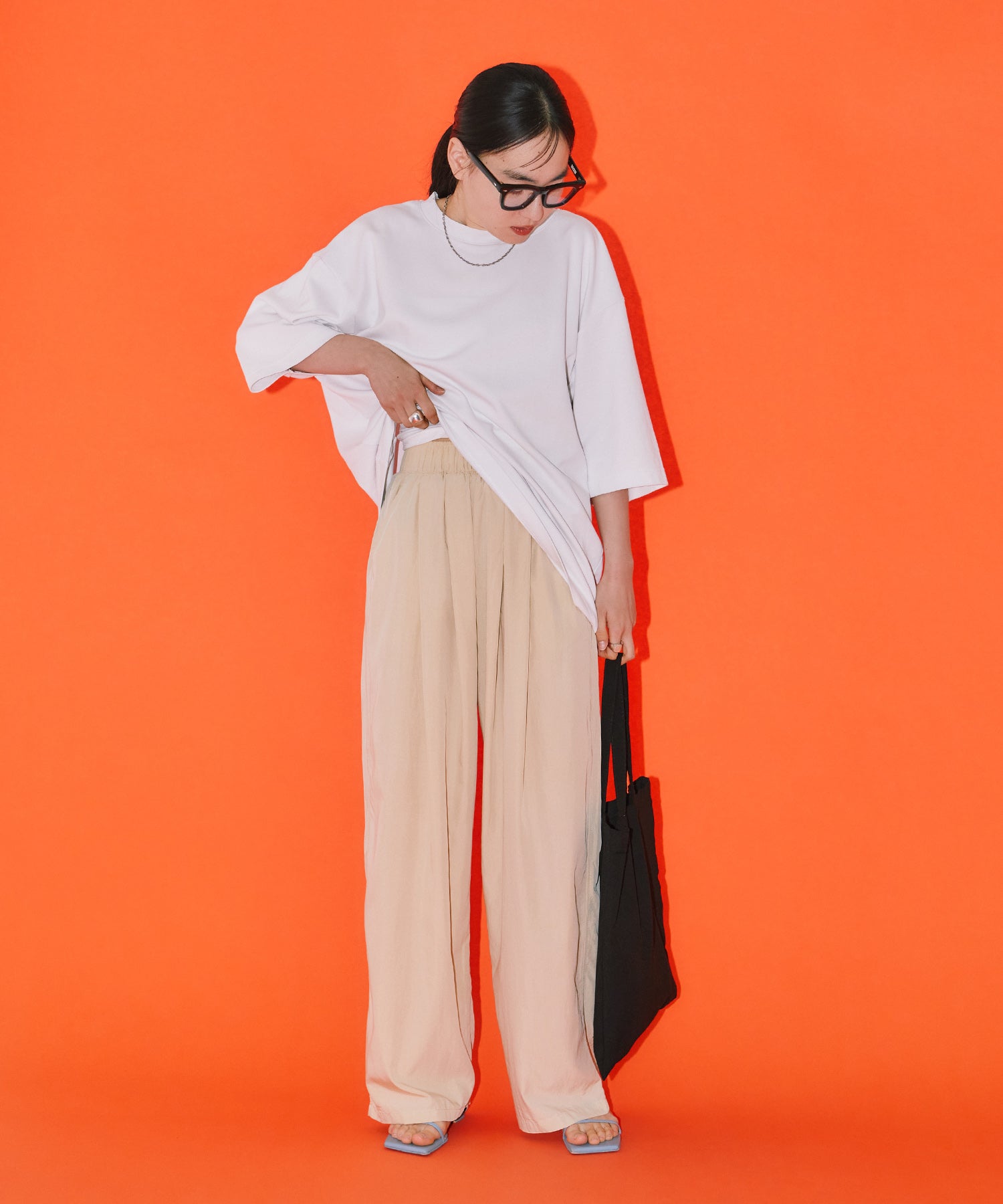 フロントタックワイドパンツ