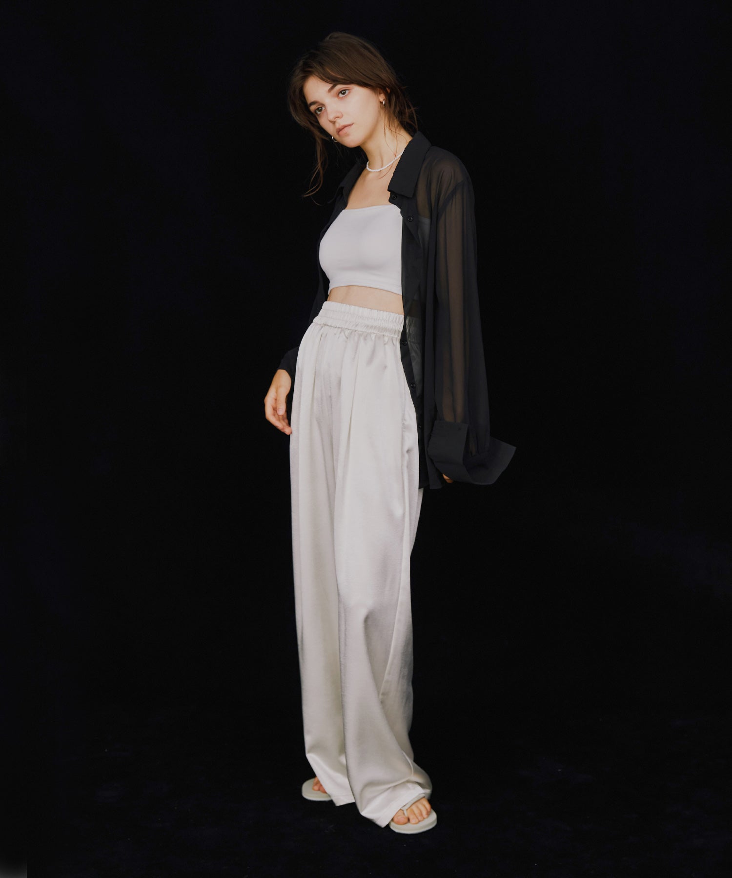 ラスターサテンストレートパンツ